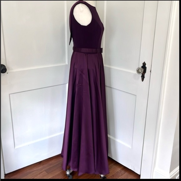 Y2K Allure Purple Satin Formal Dress Gown Glam Belt V-Back Sz 8 USA - Picture 3 of 16